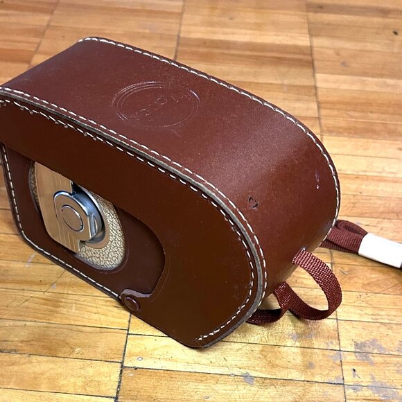 VINTAGE KODAK BROWNIE 8mm MOVIE CAMERA W/ LEATHER FIELD CASE - Picture 11 of 14